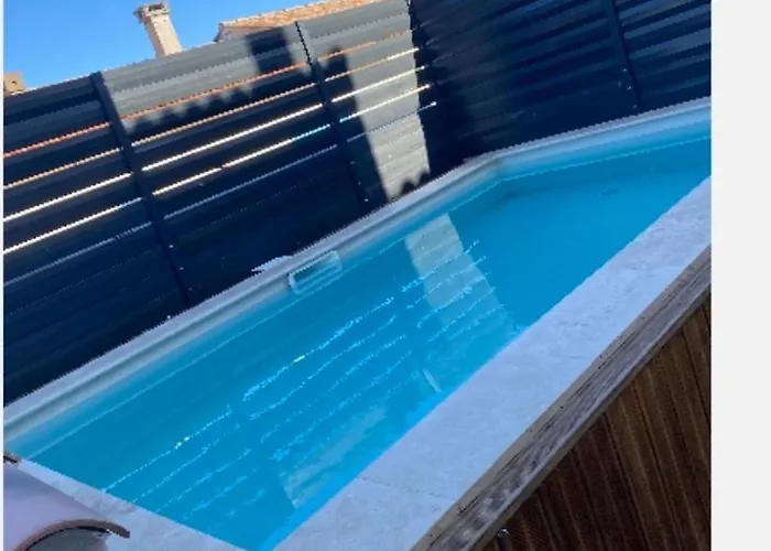 Chambre Chez L Habitant A 200 M Du Bord De Mer