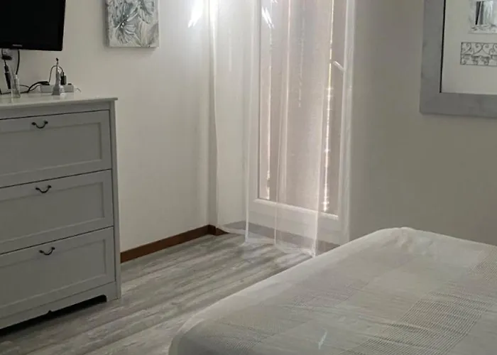 Chambre Chez L Habitant A 200 M Du Bord De Mer